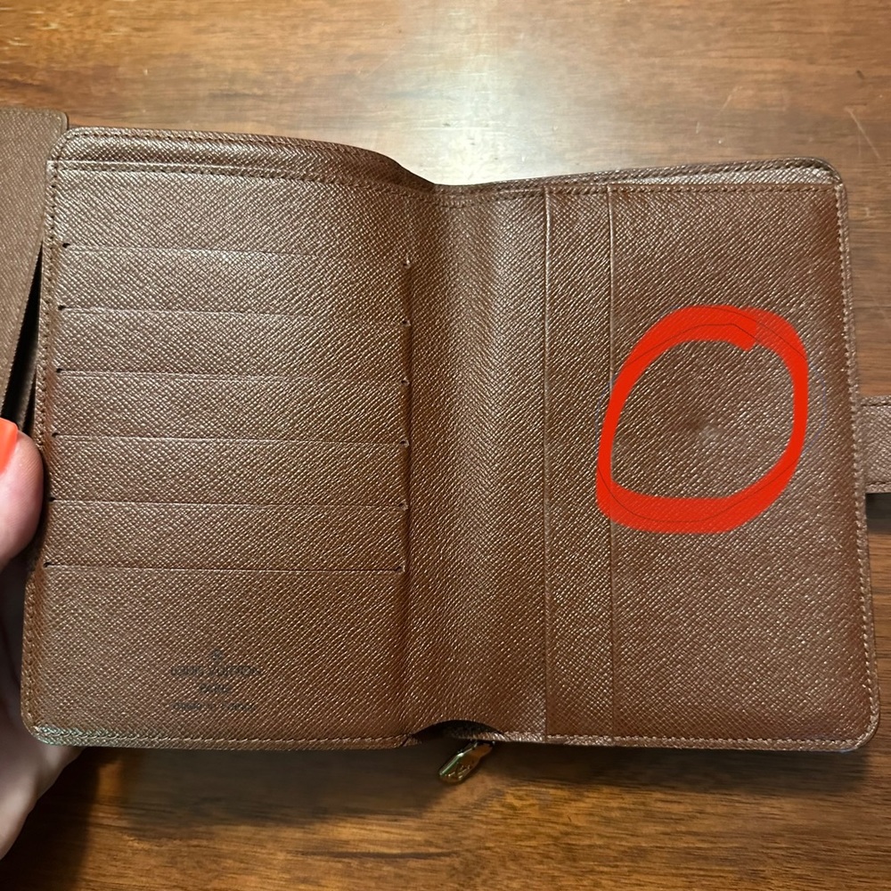 Louis Vuitton Wallet - Picture 10 of 14
